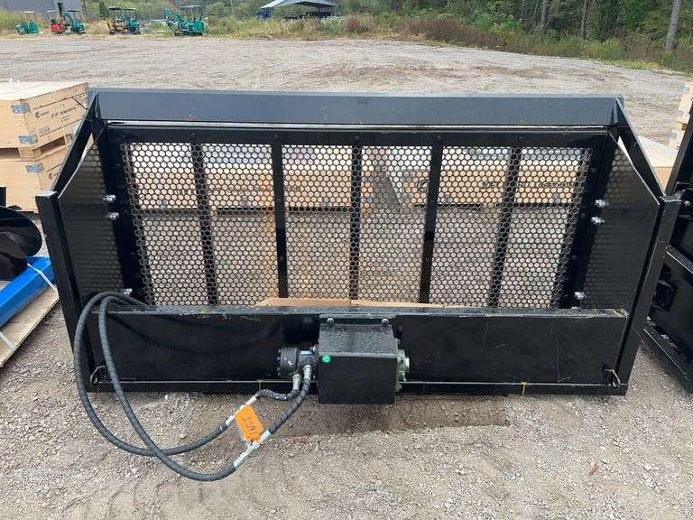 Future FT-VB59 Skid Steer Screening Bucket - 59" Width, 0.65m³, 10-20Hz Vibration image