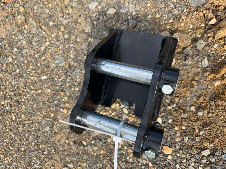 Future Quick Coupler - Fits 1-2 Ton Excavator, 1" Pin Hole image