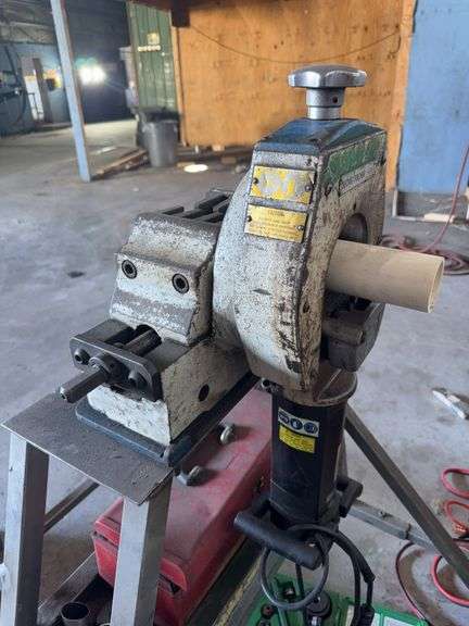 George Fisher R8 Orbital Pipe Cutter w/ Stand & Dies image