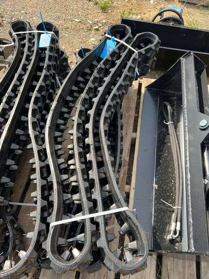 Future Mini Excavator Rubber Track - Fits 1-3 Ton Excavator image