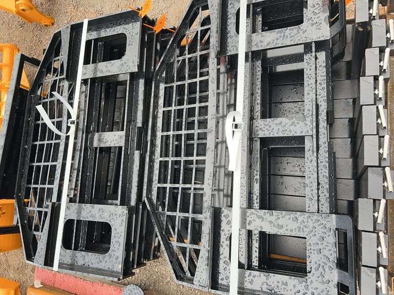 Future FT-DHC Skid Steer Forks - Heavy Duty Pallet Forks image