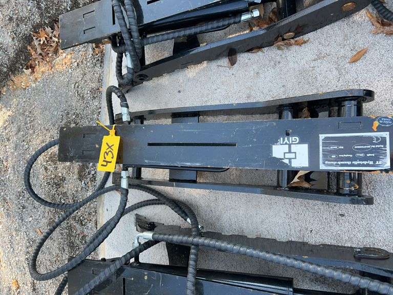 GIYI GY-J3T Excavator Attachment Set image