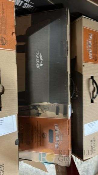 Traeger 20 Series Folding Front Shelf, Fits 20 Series Grills, Steel image