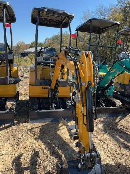 2025 CFG QK20R Mini Excavator - 23HP image