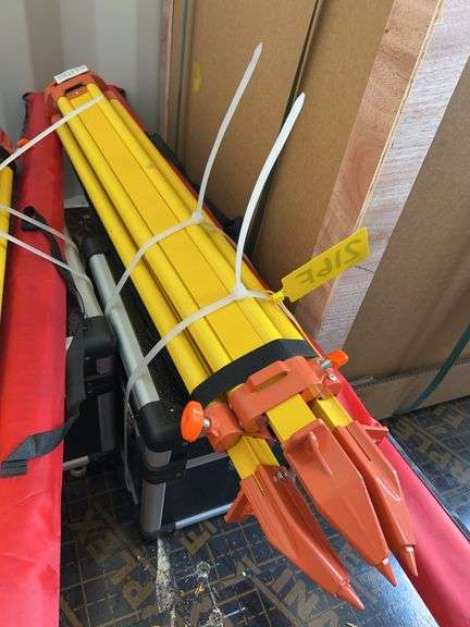 FUTURE Rotary Laser Level Kit - Self-Leveling w/ Tripod image