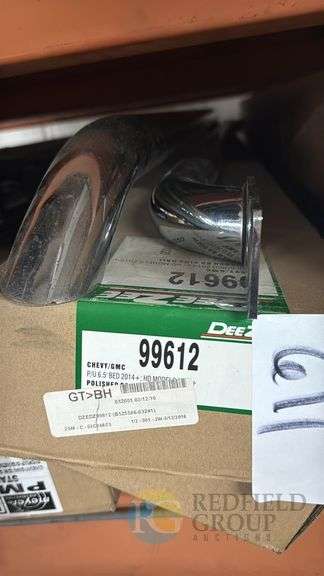 Dee Zee Truck Bed Rail Caps for Chevy/GMC 5'8" Bed 2014+, Polished Finish image