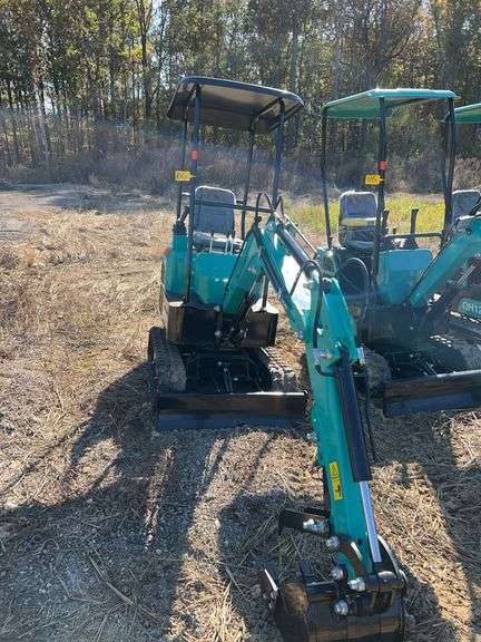 2025 CFG MH12RX Mini Excavator - 13.5HP w/Pilot Controls image