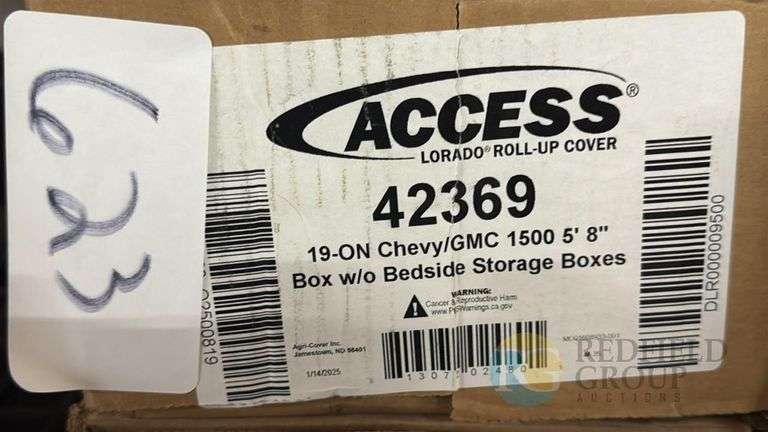 Access Lorado Roll-Up Cover for 19-ON Chevy/GMC 1500 5' 8" Box image