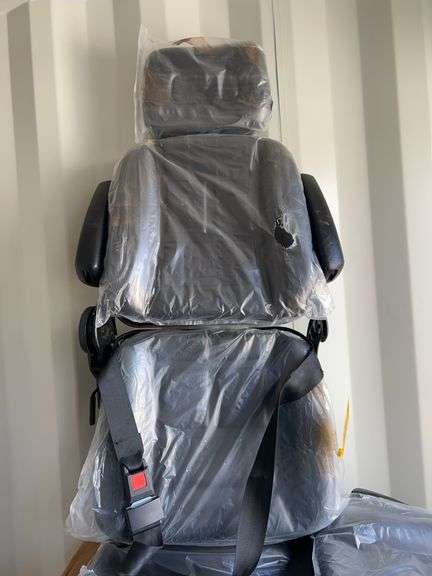 FUTURE Luxury Equipment Seat - Heavy Duty image