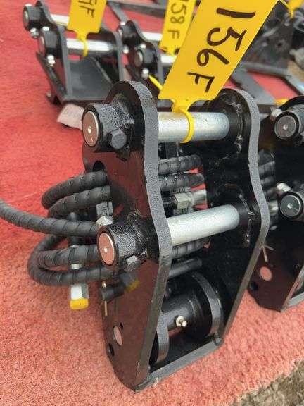 FUTURE Excavator Quick Coupler - Fits 1-2 Ton, 1" Pin image