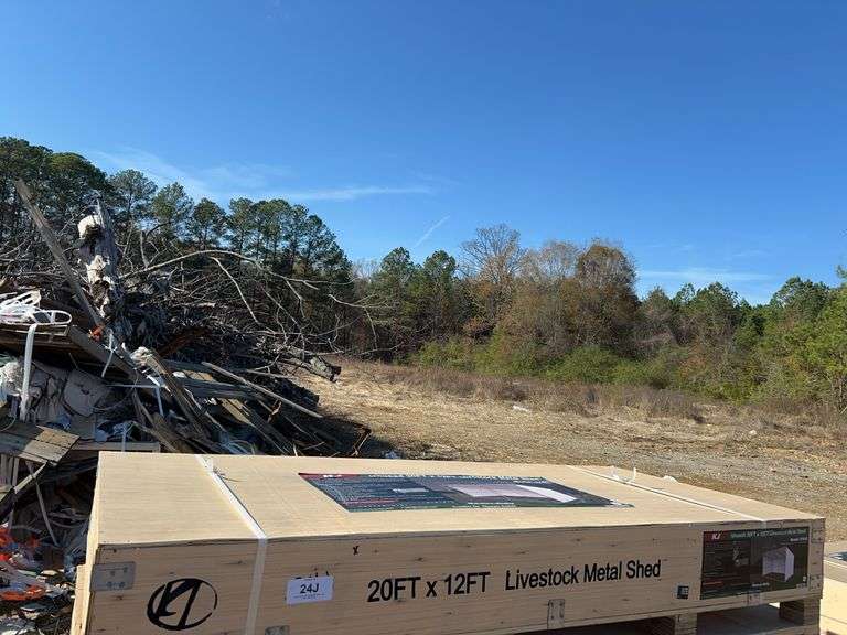 KJ K1912 20ft x 12ft Livestock Metal Shed - Skid Mount, Pull Eyelets image