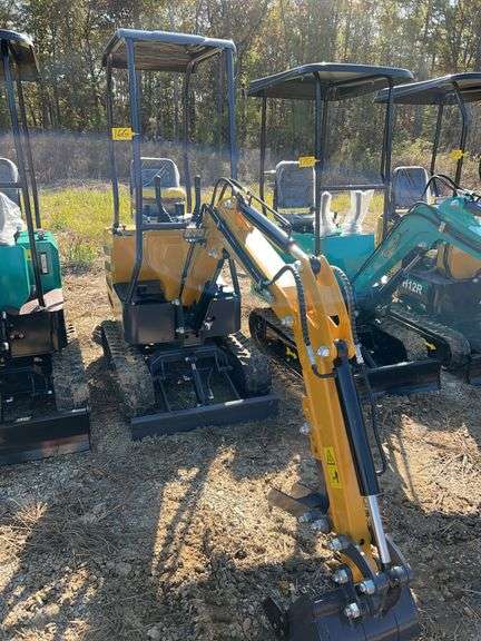 2025 CFG MX12R Mini Excavator - 15HP RATO image