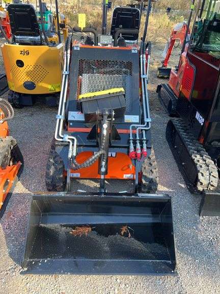 EGN EG360 Skid Steer Loader image