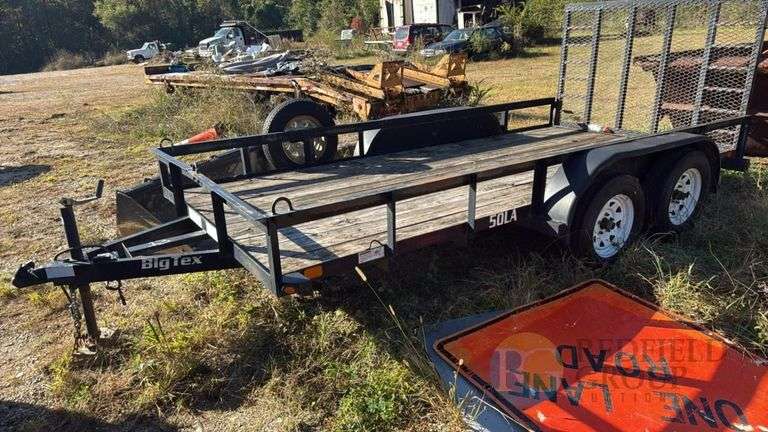 Big Tex 50LA Utility Trailer, 14 ft, 2995 lbs GVWR, Dual Axle, VIN 16VNX1423F3012318 image