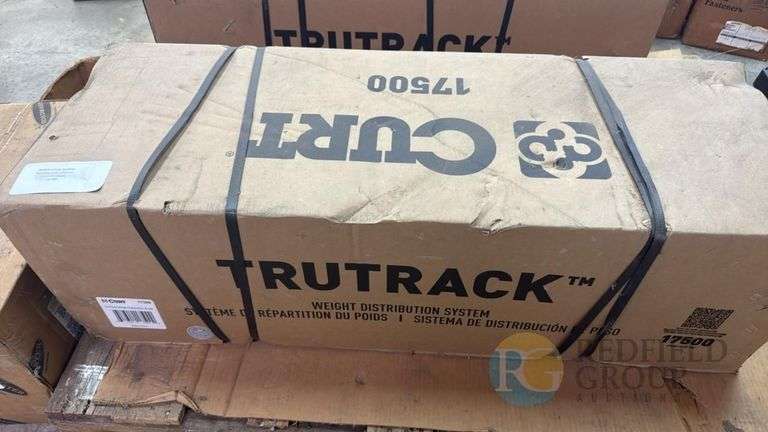 Curt TruTrack Weight Distribution System, Model 17500, 8-10K lbs Capacity image