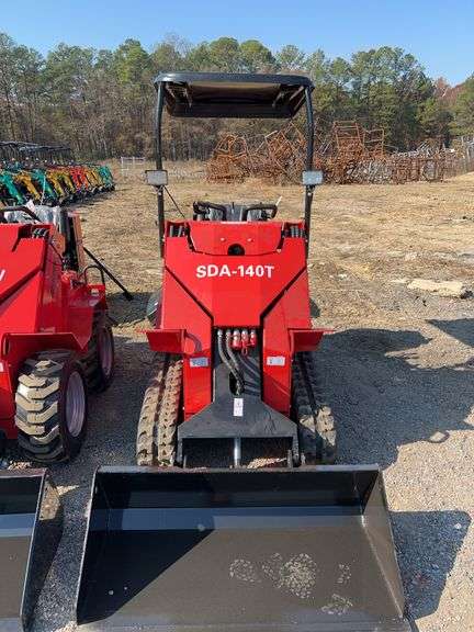 2025 AGT SDA-140T - Track Crawler Loader w/ 15HP RATO Gas Engine & EPA Cert image
