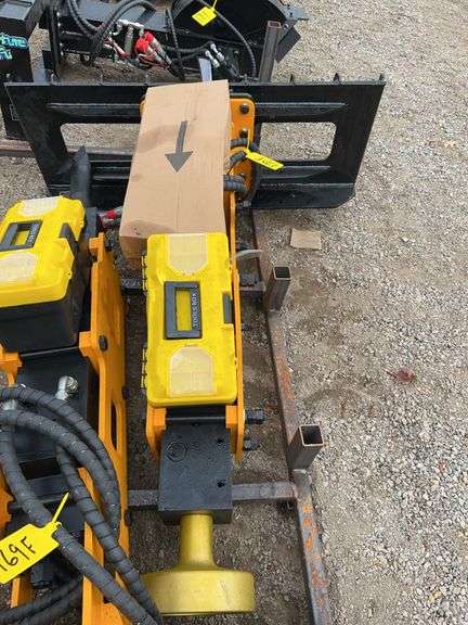 FUTURE FT-D680 Skid Steer Post Driver - Hydraulic image