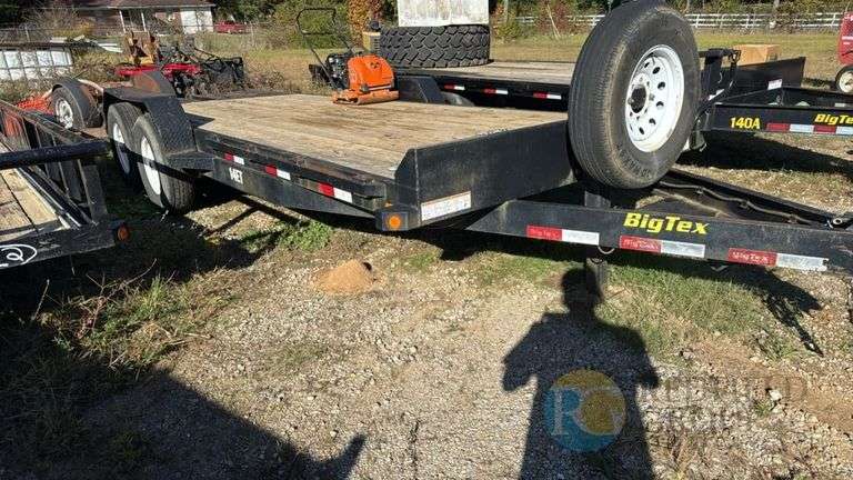 Big Tex 14ET-20BK-MR Equipment Trailer, 14,000 lbs GVWR, 20 ft Deck, VIN: 16VEX2021J3013472 image