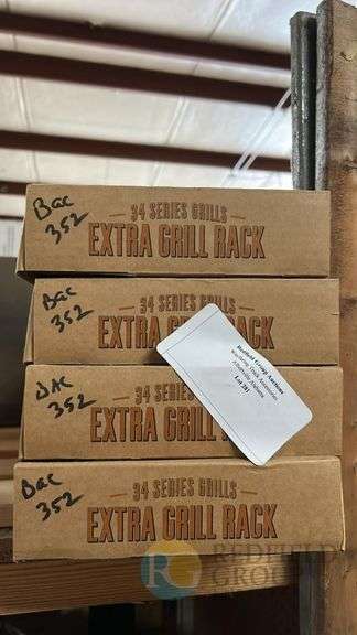 Traeger 34 Series Extra Grill Rack for Added Cooking Space image