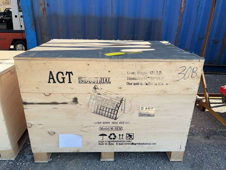 2025 AGT M-BKM - Heavy Duty Skid Steer Bucket - 41"x30" image