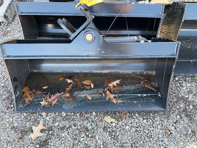 MIVA Excavator Attachment Set image