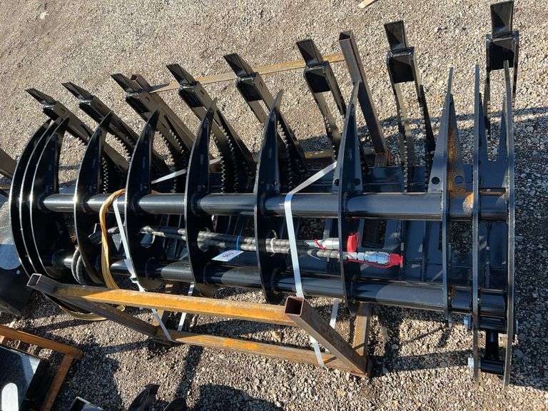 FUTURE FT-CLG72C Skid Steer Root Grapple - 72in, 10 Tine Heavy Duty image