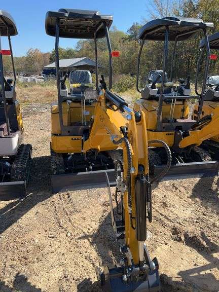 2025 CFG QK20R Mini Excavator - 23HP image