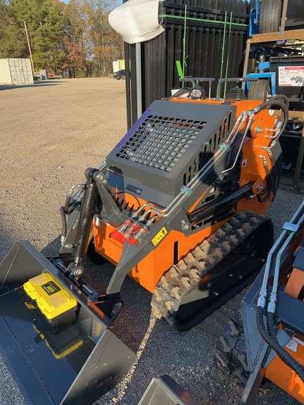 2025 ARTEER QB-480 - Track Skid Steer Loader w/ 25HP RATO Gas Engine & EPA/CE Cert image