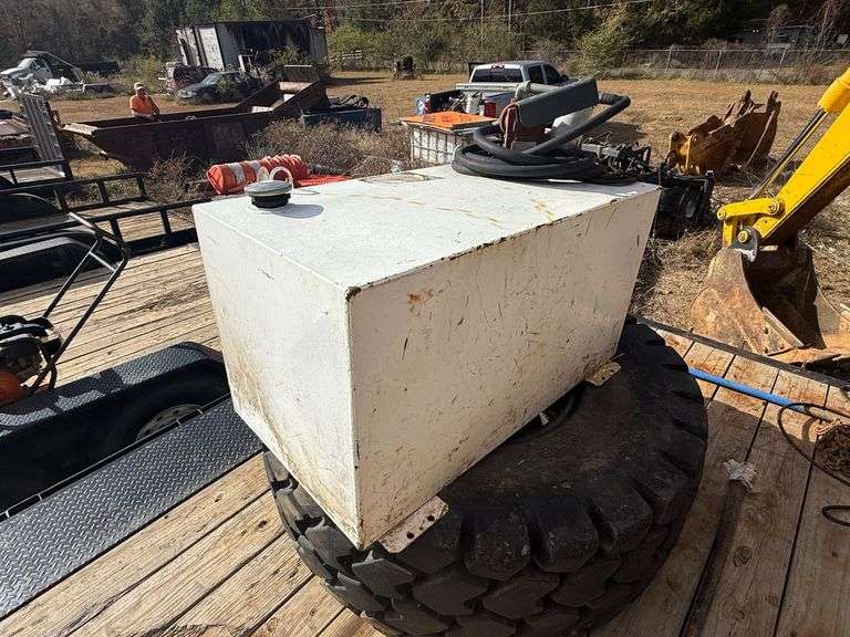 100 Gallon Transfer Tank w/ Tuthill 1/4 HP Pump image