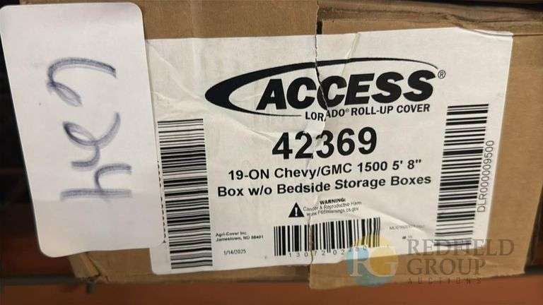 ACCESS LORADO Roll-Up Cover, Part 42369, Fits 19-ON Chevy/GMC 1500 5' 8" Box image