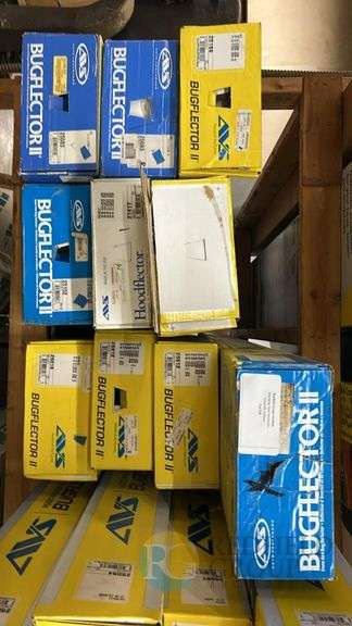 LARGE LOT-AVS Bugflector II & Hoodflector for Chevrolet Silverado & GMC Sierra image