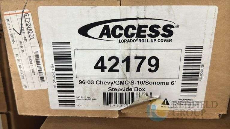 Access Lorado Roll-Up Cover, 96-03 Chevy/GMC S-10/Sonoma, 6' Stepside Box image