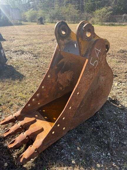 Cat 323 Heavy Duty Bucket image