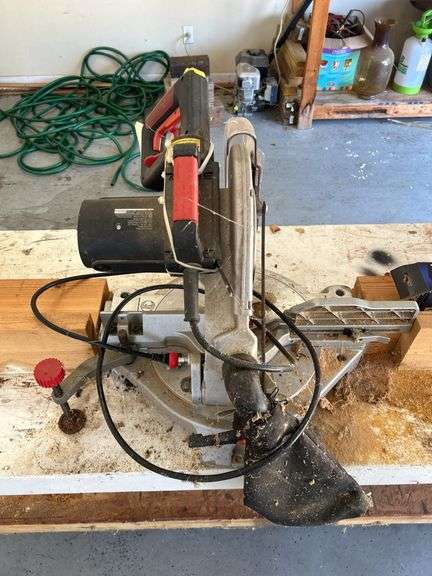Craftsman table saw and contents
