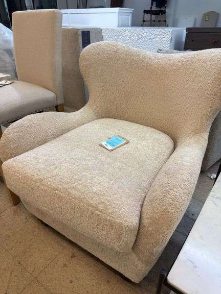 Zola accent chair image