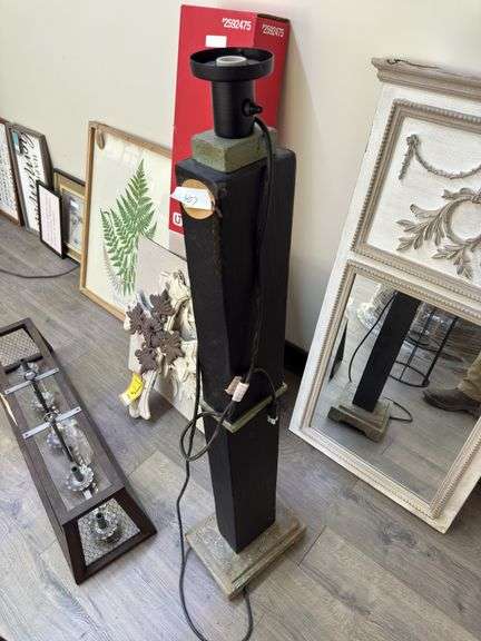 Slat Floor Lamp