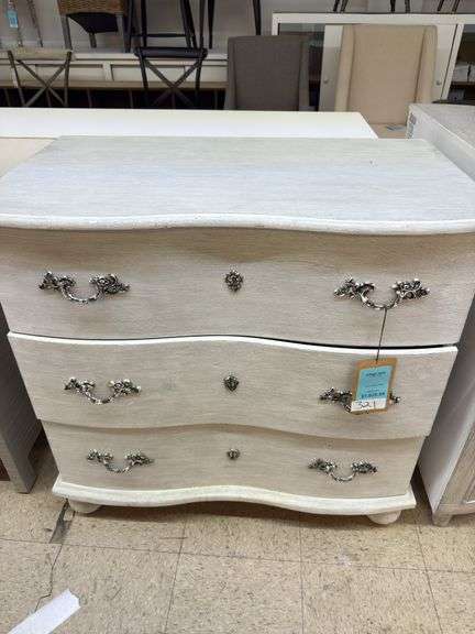 Robin Chest - 3 Drawer Curved Front image