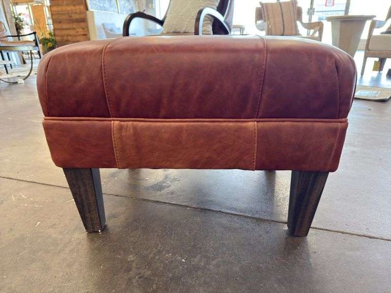 Ottoman Leather Vacchetta Walnut