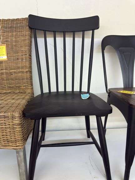 Spindle back side chair black