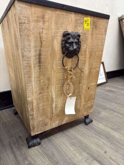 Lions Head - Wood with Iron Feet - Heavy!