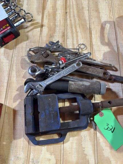 Adjustable Wrenches & Small Vise image