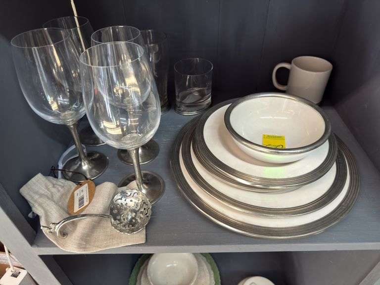 Arte Italica Tuscan Plates, Bowls & Wine Glasses