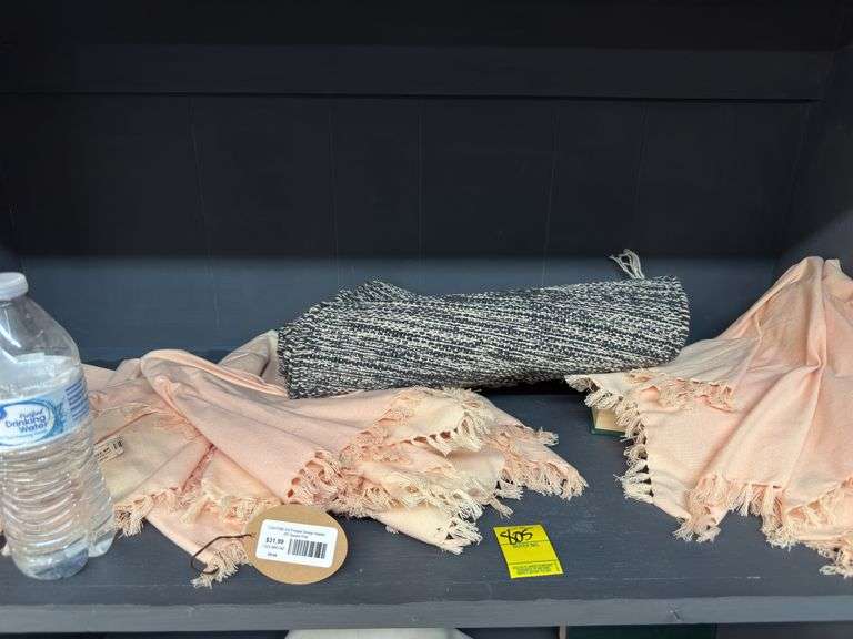 Fringed Designer Napkin Holders image