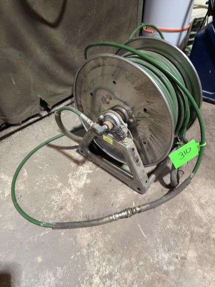 Hydraulic Hose Reel , Works great with Jaws of Life image