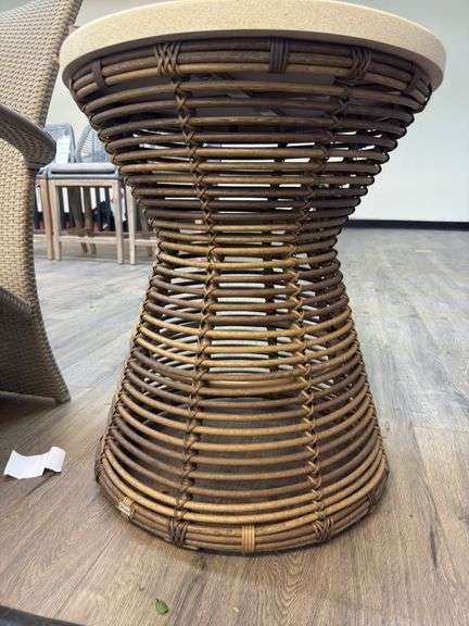 Summer Classic - Resin Wicker Outdoor Table