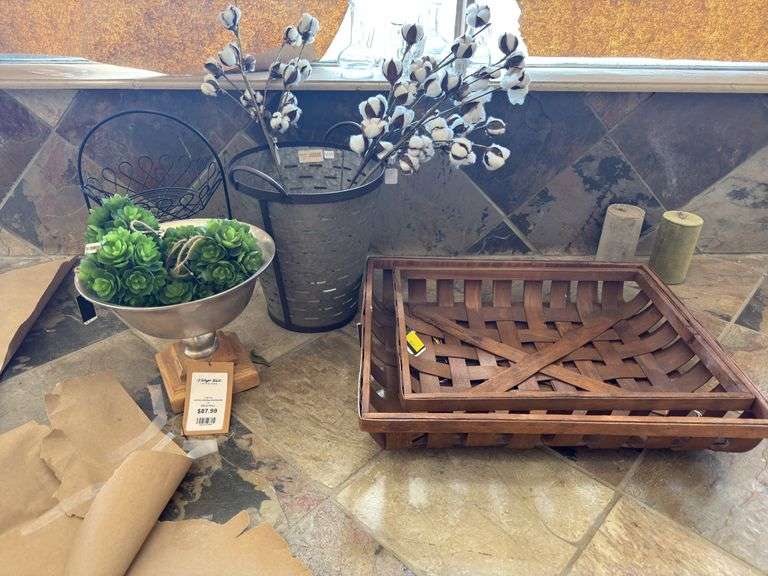 Misc Home Decor - Baskets & Galvanized Decor