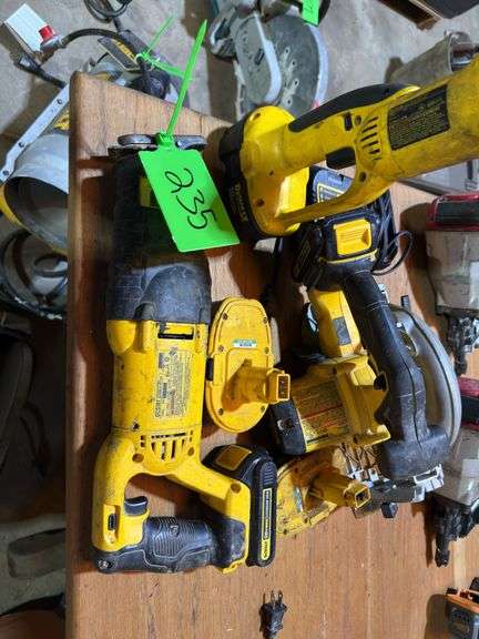 Dewalt Circ Saw, Multi Tool, Sawzall & 2 Batteries + Charger image