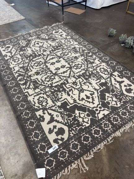 Mallia 4 x 6Gray Rug