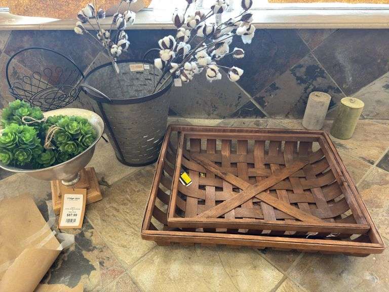 Misc Home Decor - Baskets & Galvanized Decor