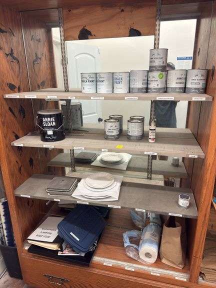 Contents of Shelves image